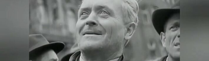 24.10.1945 podepsal E. Beneš dekrety o znárodnění dolů, podniků potrav. průmyslu, bank a pojišťoven