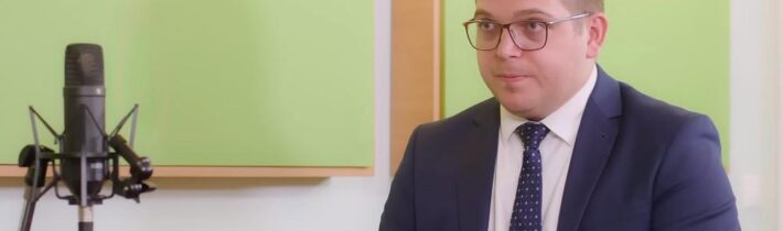 VIDEO: Štátny tajomník rezortu obrany Melicher o tom, ako Naď s Hegerom odzbrojili Slovensko lepšie ako nepriateľ a o aktuálnej situácii vojenského konfliktu na Ukrajine