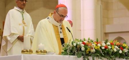 Latinský jeruzalemský patriarcha vyzýva na modlitbu a pôst 7. októbra za ukončenie vojny