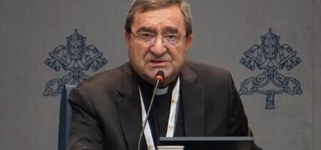 Libanonský biskup v naliehavej výzve na mier hovorí, že USA sa príliš zaujímajú o "politické a hospodárske" zisky