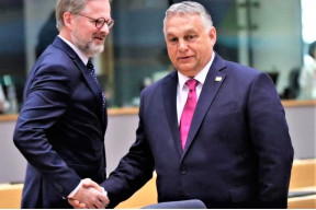 Fiala hubitel národa! Orbán globalisty včera veleben a dáván za příklad! Zelenskyj se poprvé vzepřel US jestřábům!