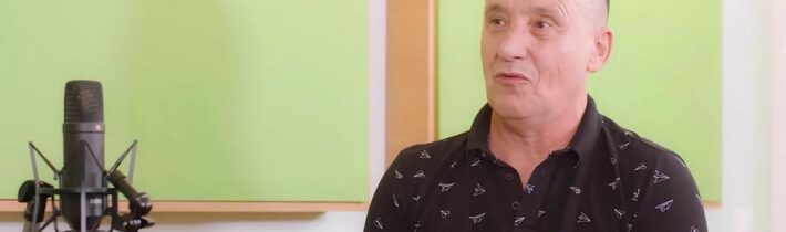 VIDEO: Spevák Paľo Drapák o svojom hudobnom pôsobení, o slobode & demokracii dnes, troch pravdách, rozhádanej spoločnosti vďaka Matovičovi, nepoučiteľnosti Slovákov, zákazoch hrať pre ľudí, globalizovanom digitálnom svete, o LGBT ag