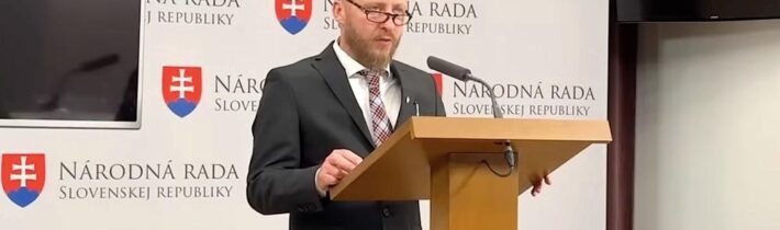 „Čím sa previnil náš kolega MUDr. Kotlár? Že sa pýta na pôvod vírusu SARS-CoV-2? Ktorý lekár vlastní patent na rozum, že všetko mu je v medicíne jasné, že sa nemôže mýliť? A koľkí z nás lekárov v prípade omylu nájdu v seb