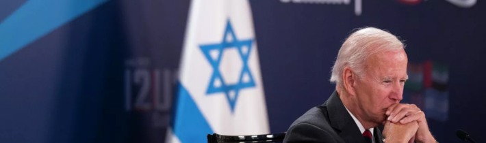 Bidenovi a Harrisovej sa situácia rýchlo vymyká spod kontroly