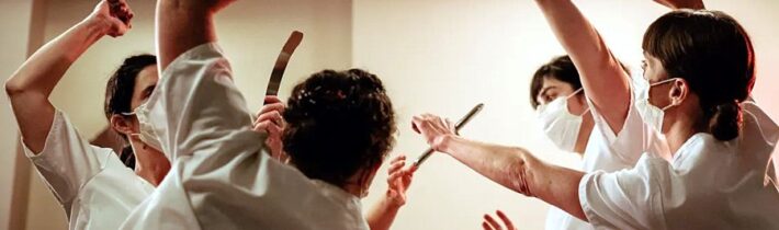 Šílené covidové tance. Zavzpomínejme na vytížené zdravotníky během covidismu. [video]