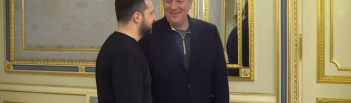 Mike Pompeo stúpil na hrable