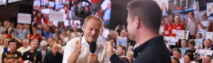 Úsměvný populismus aneb proč Donald Tusk najednou kašle na liberální „kavárnu“ – Konzervativní noviny