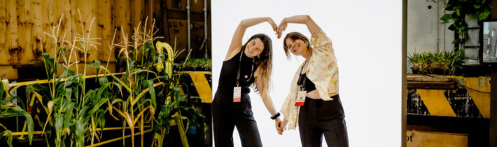 Rakúski pokrokoví katolíci vytiahli s mimovládkami do boja za politické božstvo – demokraciu. Cítia po voľbách jej ohrozenie a chystajú preto „demokratickú ofenzívu“