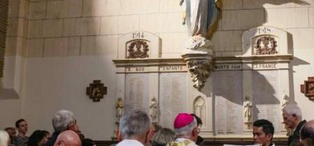 Francúzsky arcibiskup reaguje na satanistickú udalosť zasvätením mesta Najsvätejšiemu Srdcu Ježišovmu