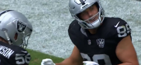 "Trumpov tanec" sa rozmohol medzi vysokoškolskými a profesionálnymi športovcami