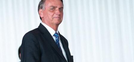 Bývalý brazílsky prezident Jair Bolsonaro medzi 37 obvinenými v súvislosti s údajným "štátnym prevratom