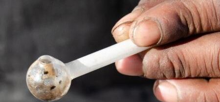 Väčšina kanadských poslancov hlasovala za návrh odporúčajúci dekriminalizáciu tvrdých drog