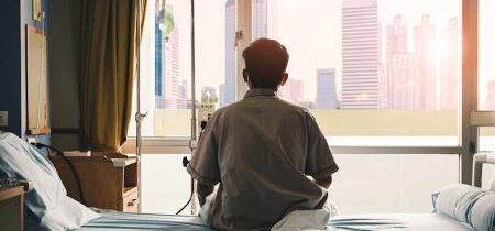 Muži, ktorí prechádzajú na iné pohlavie, majú po užívaní hormónov 27-krát častejšie rakovinu semenníkov: štúdia