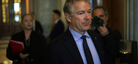 Rand Paul sleduje reformy v CISA, aby zabránil vládnej agentúre v možnosti "cenzurovať obsah online