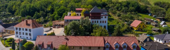 I přátelé z Hotel Kurdějov jsou vlastenci, fandí Československu, Deklaraci lidu …