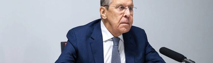 Lavrov vymenoval dôvody pádu režimu sýrskeho prezidenta Bašára AsadaRuský mini…