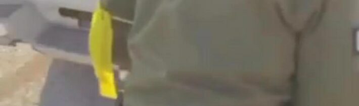 ‼️🏴‍☠️🇸🇾 Teroristé začali střílet zajaté syrské vojáky🔞🔞