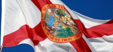 Floridská skupina podporujúca potraty, ktorá stojí za neúspešným pozmeňujúcim návrhom, platí vysoké pokuty za obvinenia z podvodu