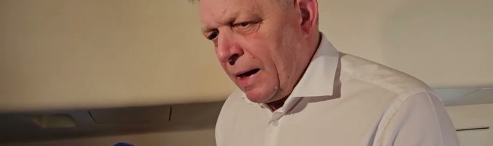 Robert Fico: Človek mieni, pán Boh mení, naše lietadlo otočili nad Bruselom!