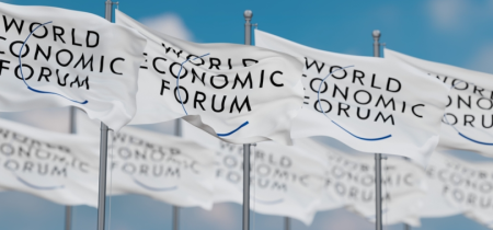 WEF považuje dezinformácie za väčšiu hrozbu pre stabilitu sveta ako ozbrojené konflikty