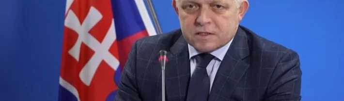 Bruselská 4. říše zřejmě chystá na Slovensku státní převrat a organizátoři stojí i za návrhem na hlasování o nedůvěře Ficově vládě. Trumpova manželka Melania v černém oblečení a v mafiánském klobouku vyslala vzkaz, že je ženou mafiána?