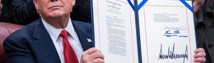 Trump chystá po inauguraci smršť nařízení, slíbil zahájení deportací i cla |