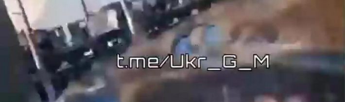 🇷🇺Vojenský ešalon ruských ozbrojených sil s velkým množstvím různé vojenské techniky na