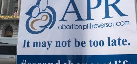 Coloradská pro-life zdravotná sestra je vyšetrovaná za ponúkanie potratových tabletiek