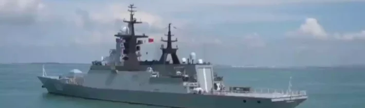 Americký raketový (laserový) torpédoborec Dewey a ruské korvety na spoločnom námornom cvičení