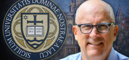Prorektor Notre Dame hovorí, že DEI je v procese prijímania zamestnancov "rovnako dôležitá" ako katolícka viera