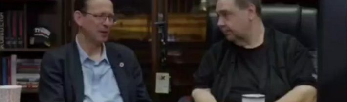 On tak kouká a začne brečet. Tohle je dneska tvář Evropy. 😂