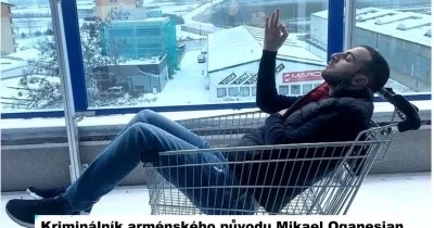 Teroristické komando arménského imigranta už s obušky a pepřáky pod dohledem těžkooděnců a Rakušana?