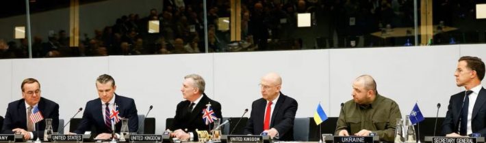 Trumpův ministr obrany v Bruselu prohlásil, že návrat Ukrajiny do hranic v roce 2014 a členství země v NATO je nereálné očekávat v mírových dohodách s Ruskem! Na Ukrajině by měl být mírový sbor, ale mimo rámec NATO a mimo článek 5 o kolektivní obraně! Dmitrij Peskov následně potvrdil, že Putin během telefonického rozhovoru pozval Trumpa do Moskvy a vzájemně se shodli na rozhovorech o klíčových otázkách!