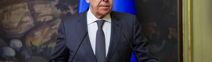 Sergej Lavrov nevidí dôvod pre účasť Európy pri rokovacom stole