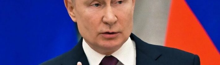Putin varuje, že Ukrajina plánuje falešné vlajky, aby vyvolala třetí světovou válku