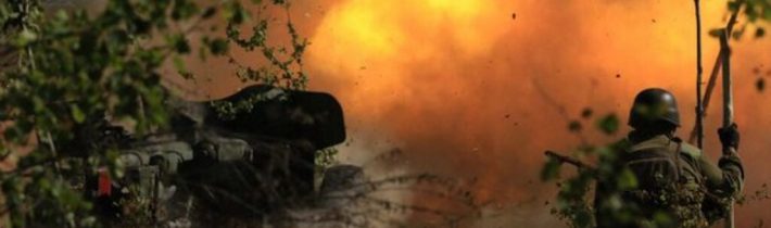 VIDEO: Ukronacisté převáží unesené spoutané lidi na jistou smrt na frontě – AKTUÁLNÍ ZPRÁVY Z FRONTŮ 15.2.2025