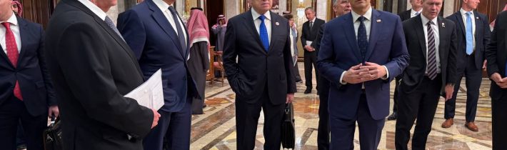 Na pozadí metania sa európskych „jastrabov“ boli rokovania medzi USA a Ruskom pomerne produktívne