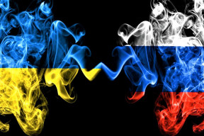 Briti strieľajú do Ukrajincov odchádzajúcich do zajatia