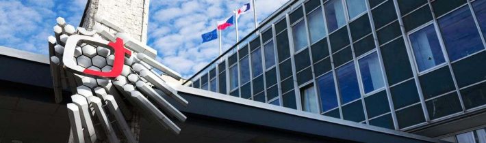 Žáček o budoucnosti ČT: Teplo, smrádeček a vysílání pro babičku, která vydrží všechno