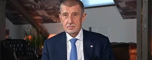 Sobě zvýšili platy, vám zvedli poplatky za ČT. Babiš nenechal zdražení jen tak