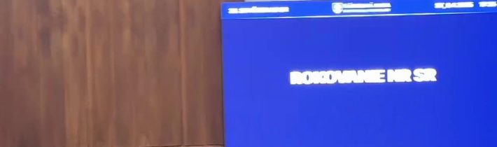 Poslanci schválili odškodnenie osôb v súvislosti s protipandemickými opatreniami.