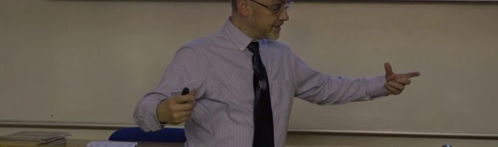 Jiří Podolský – Gravitační vlny a Nobelova cena 2017 (Pátečníci 15.12.2017)