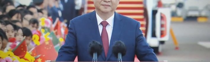 Čínský prezident SI ŤIN-PCHING dští oheň na Donalda Trumpa ve svém vůbec prvním vzkazu ve věci…