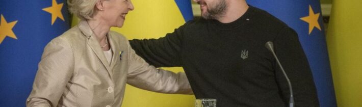 Brusel se nechce vrátit k ruským energiím a plynu z Nord Streamu ani po skončení války na Ukrajině! A ukrajinská ombudsmanka oznámila zákon na zákaz ruskojazyčné kultury včetně moderní hudby a písní! Na Ukrajině přitom mluví rusky skoro třetina obyvatelstva! A proti Ukrajině pracují nejlepší mozky Ruska!
