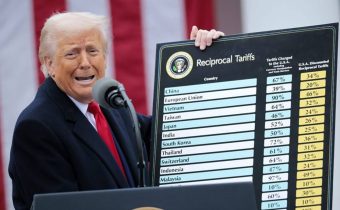 Trump se rozhodl zasáhnout evropskou ekonomiku. Zvyšuje cla na dovoz aut z EU |