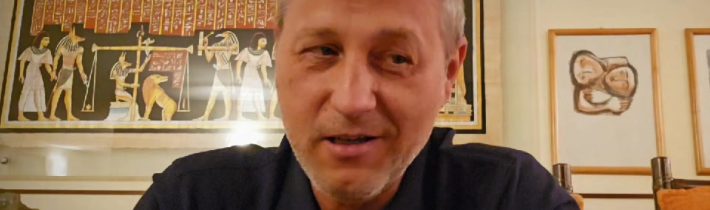 Nepríjemná otázka pre politikov, ktorí majú problém s účasťou 9 mája v Rusku.