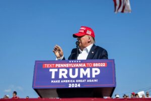 Pulitzerova cena za ikonickou fotku Trumpa! – Konzervativní noviny