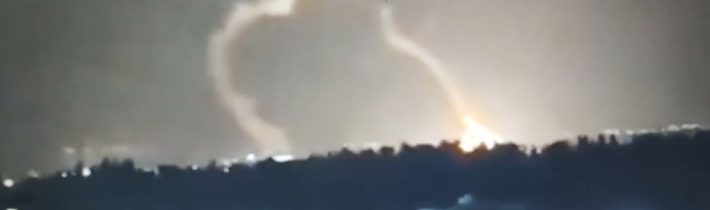 Izraelská „kritická chyba“ na kameře: železná kopule se opět „drolí“; Tel Aviv trpí v dešti ohně…