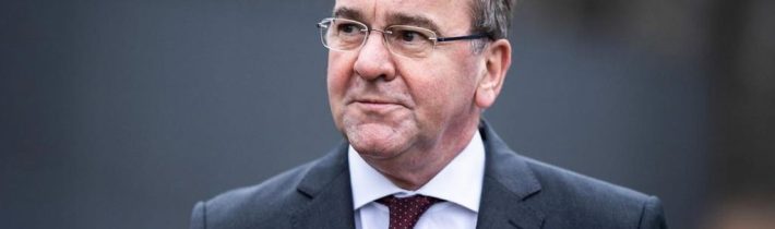 Náčelník generálního štábu Bundeswehru očekává válku NATO s Ruskem nejpozději v roce 2029 a celá Evropa se prý musí vyzbrojit! Generální tajemník NATO k tomu dodal, že aliance je prý silnější obrannou mocností než Římská a Napoleonova říše! A zástupce vedoucího kanceláře Zelenského potvrdil informace Aeronetu o ruském plánu na odříznutí Ukrajiny od Černého moře!