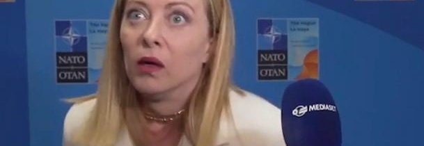 Obrovské vypoulené oči, nepřítomný pohled. Takto zdrogovanou Meloni ještě neviděli! Co se dělo na summitu NATO za zavřenými dveřmi? VÁLKA NATO S RUSKEM JE JIŽ PRAKTICKY JISTÁ A VÍ SE, PROČ!